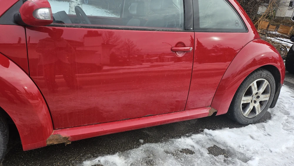 2006 Red Volkswagen Beetle - photo 4