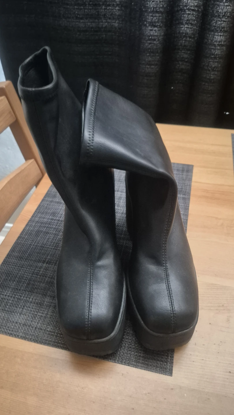 Black Chunky Heel Ankle Boots