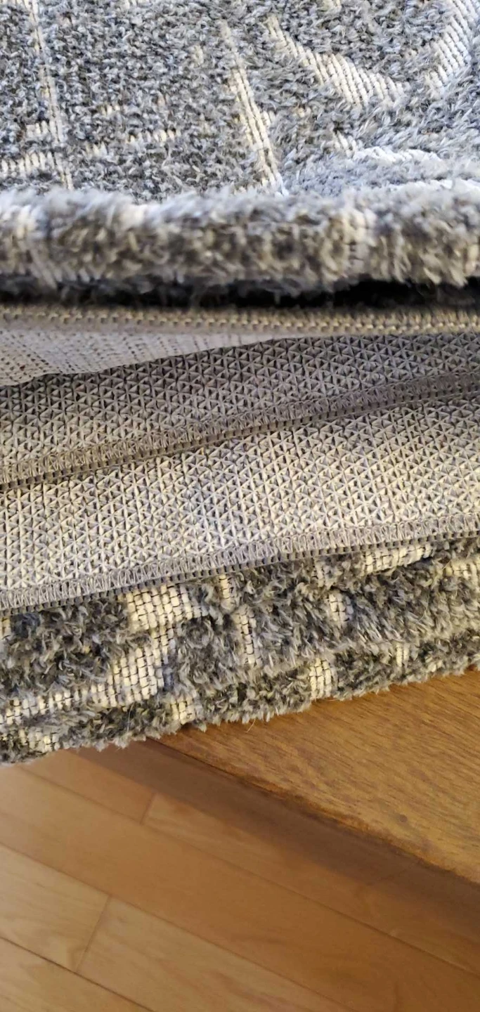New Washable Area Rug 7ft x 5ft - photo 3
