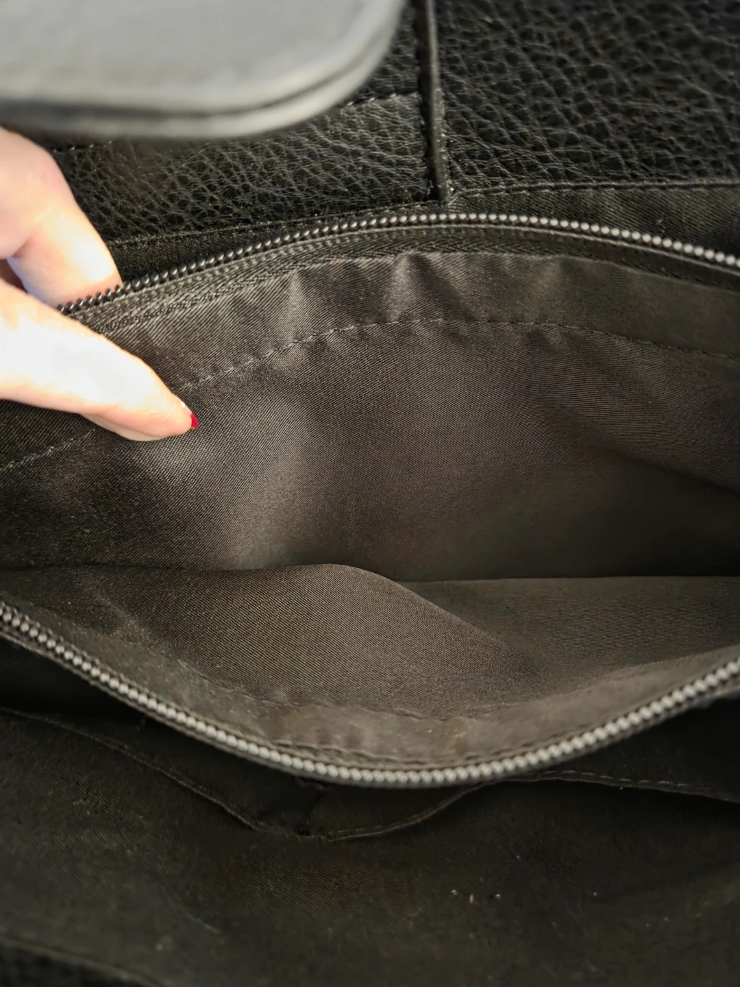 KELLY & KATIE Black Tote - photo 5