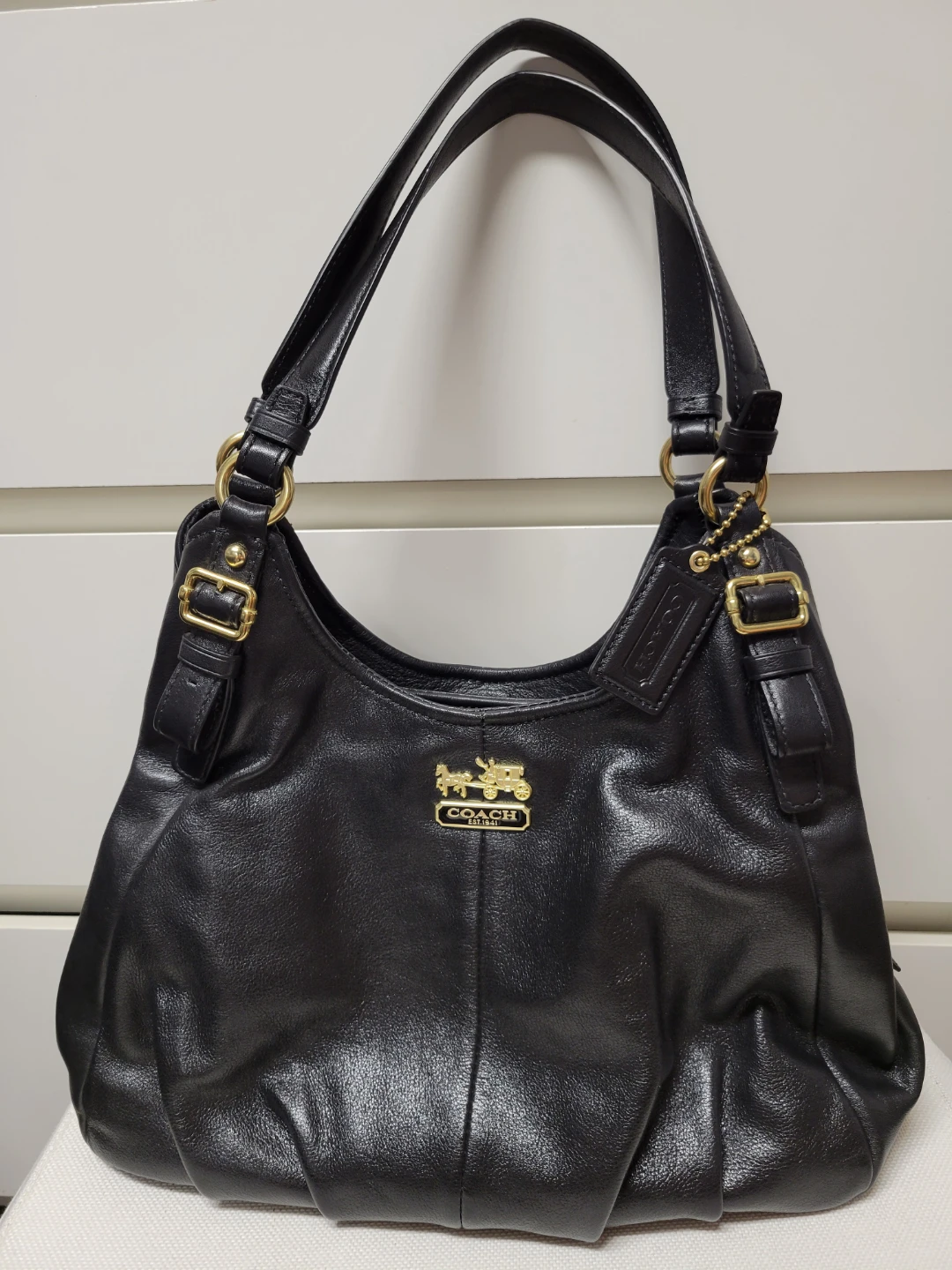 Vintage Coach Madison Maggie hobo shoulder bag in black leather