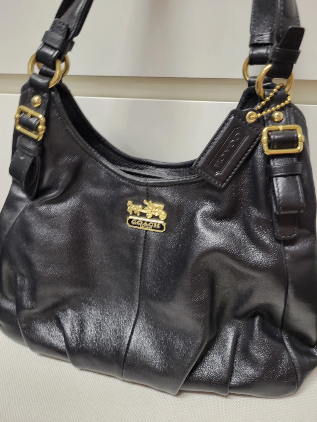 Vintage Coach Madison Maggie hobo shoulder bag in black leather - photo 3