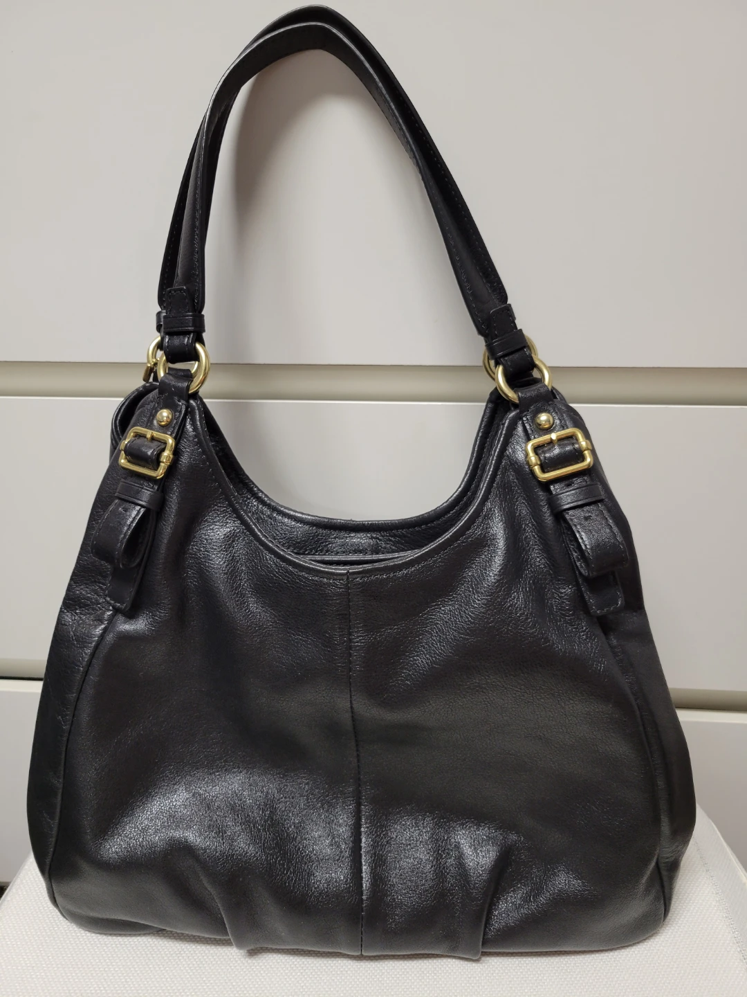 Vintage Coach Madison Maggie hobo shoulder bag in black leather - photo 5