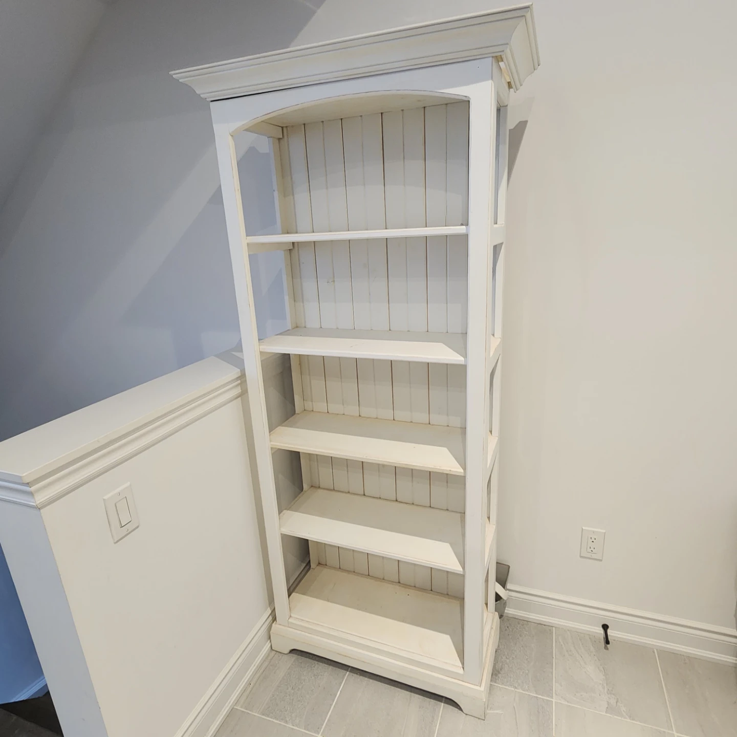 White Wooden Bookshelf with 5 Shelves