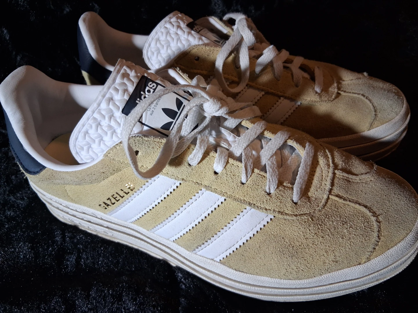 Adidas Gazelle Suede Sneakers - Tan/White