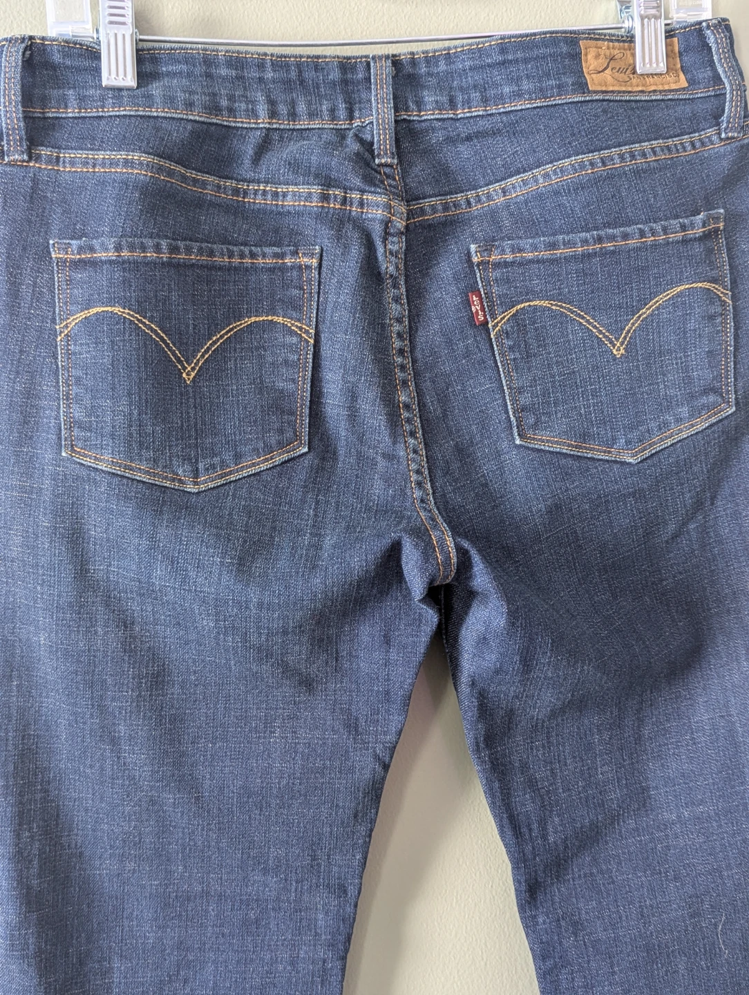 Levi's Women's Slight Curve Mid-Rise Straight Jeans Size 7/28 - photo 2