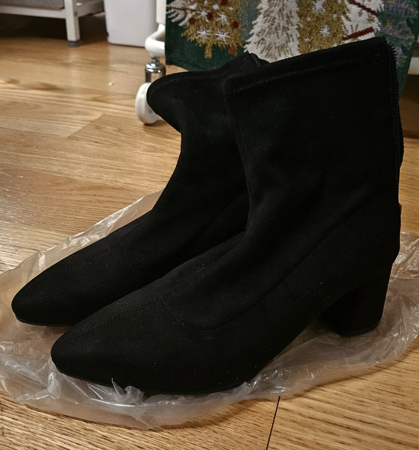 Black Ankle Boots - Women's Size 7-7.5 (240mm)