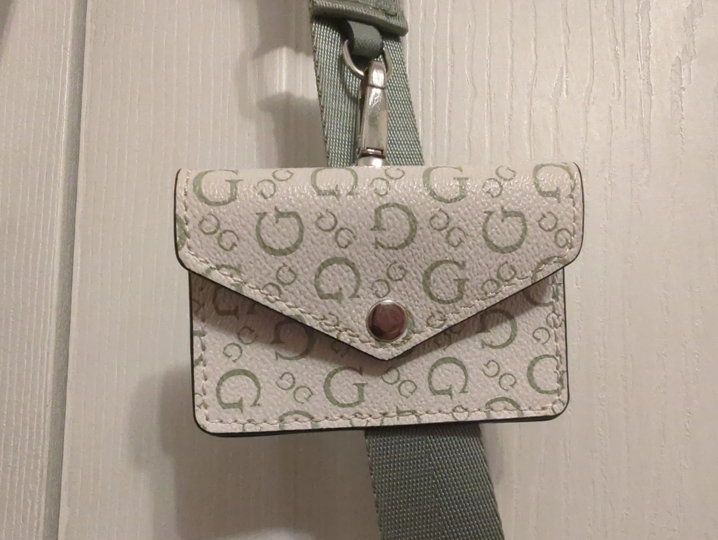 GUESS crossbody bag with coin purse - photo 4