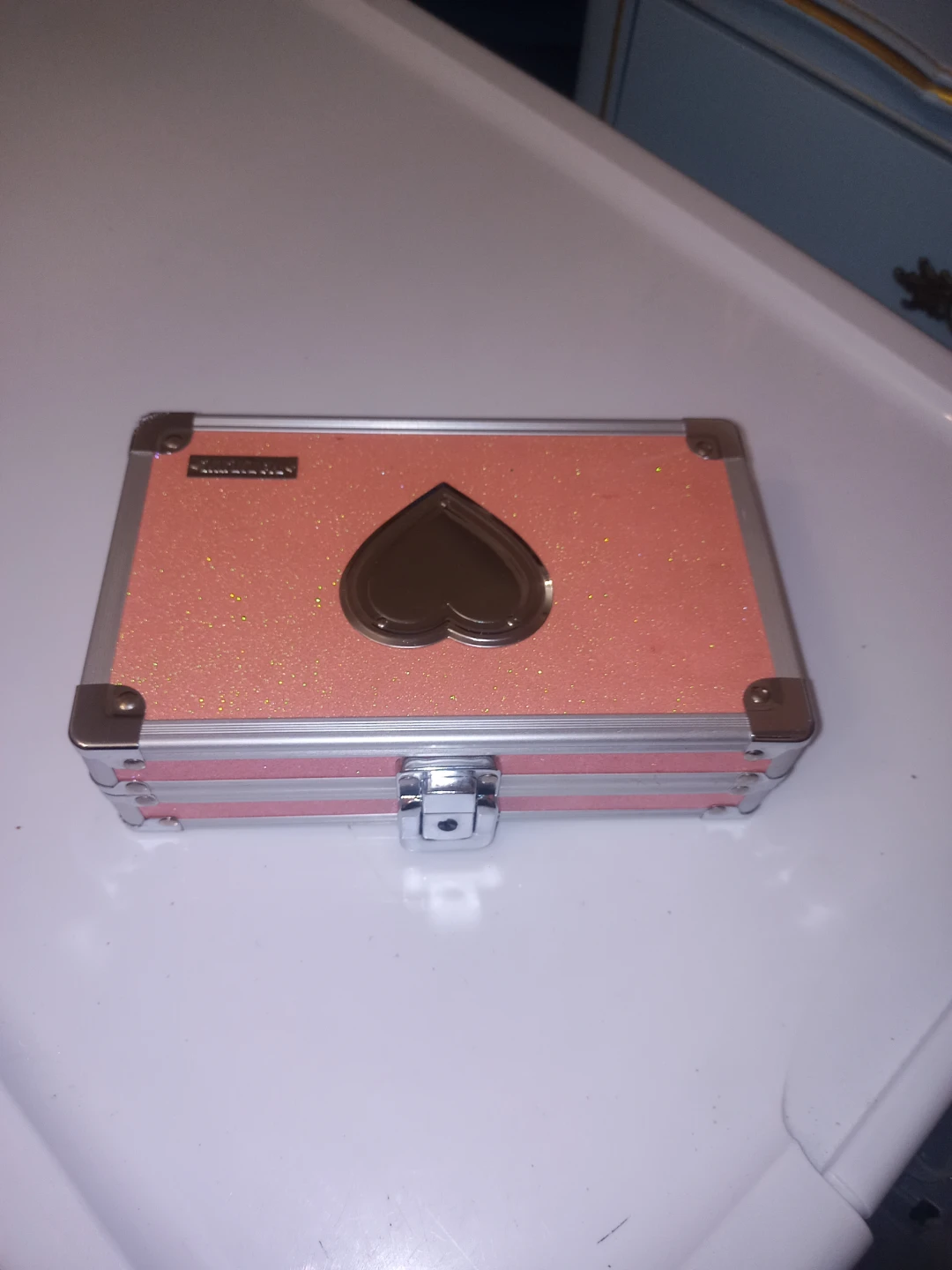 Heart Box With Latch