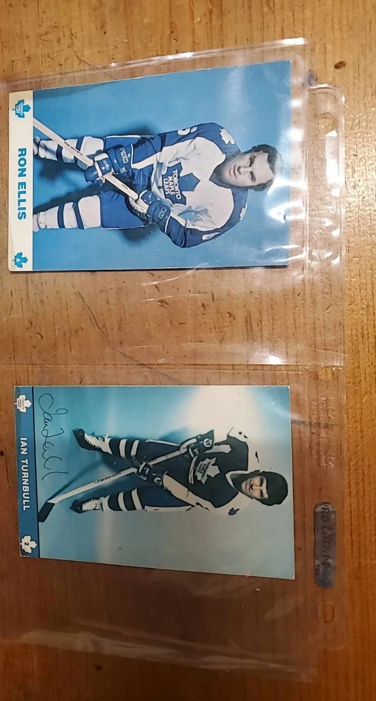 Collection of Hockey Cards with Signatures