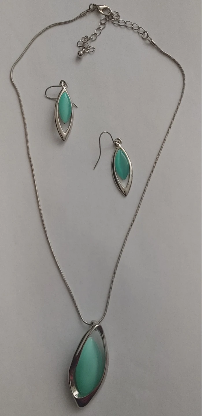 Necklace and earring sets - photo 5