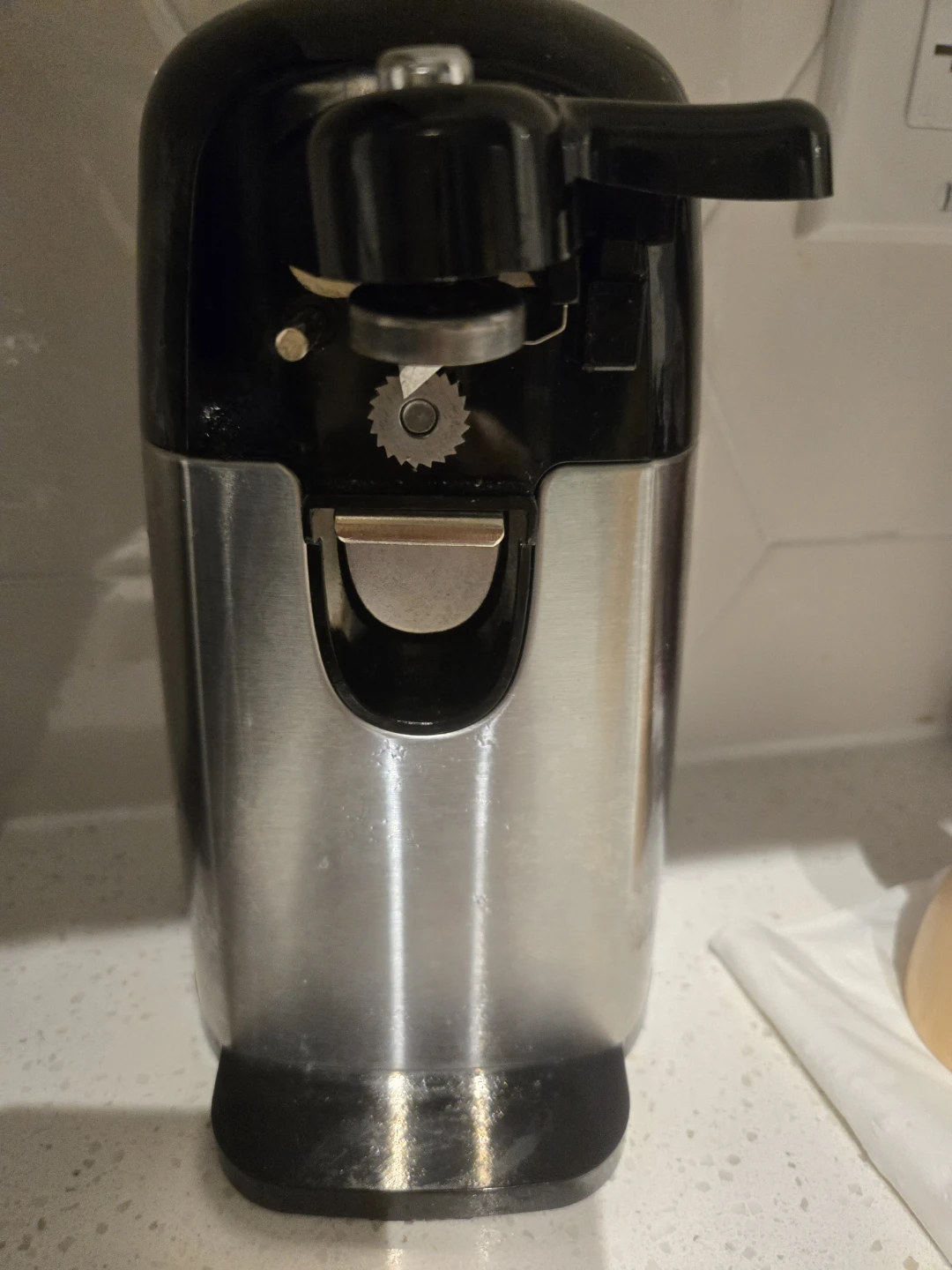 Amazon Basics Electric Can Opener