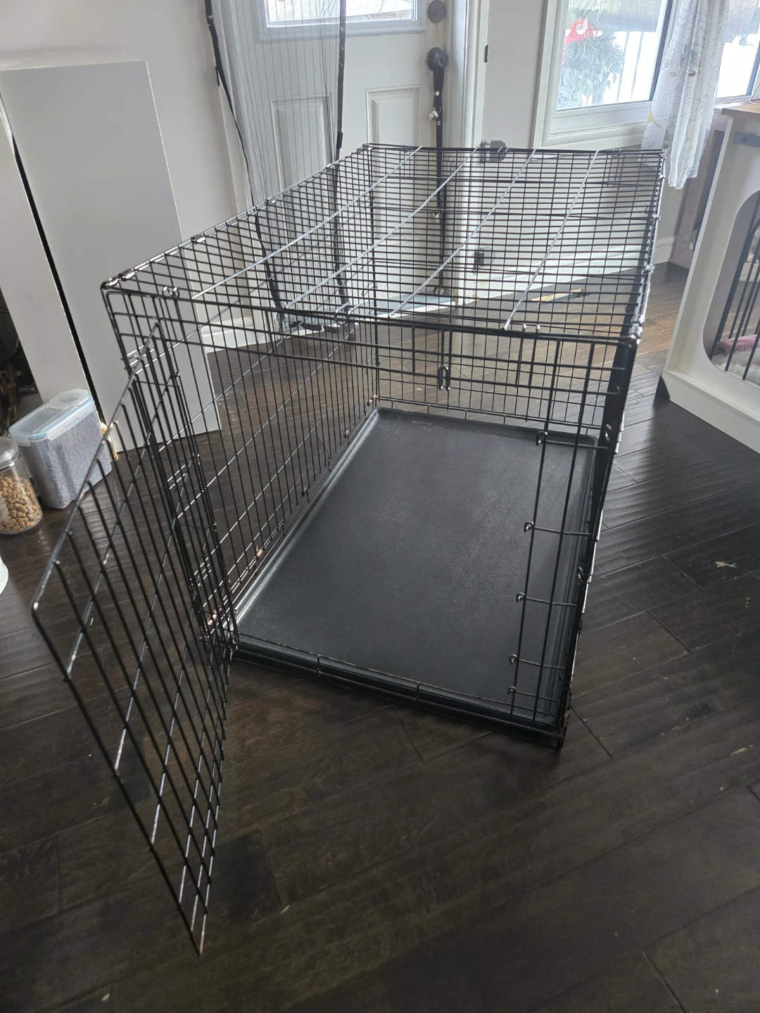 Wire Dog Crate with Tray - photo 3