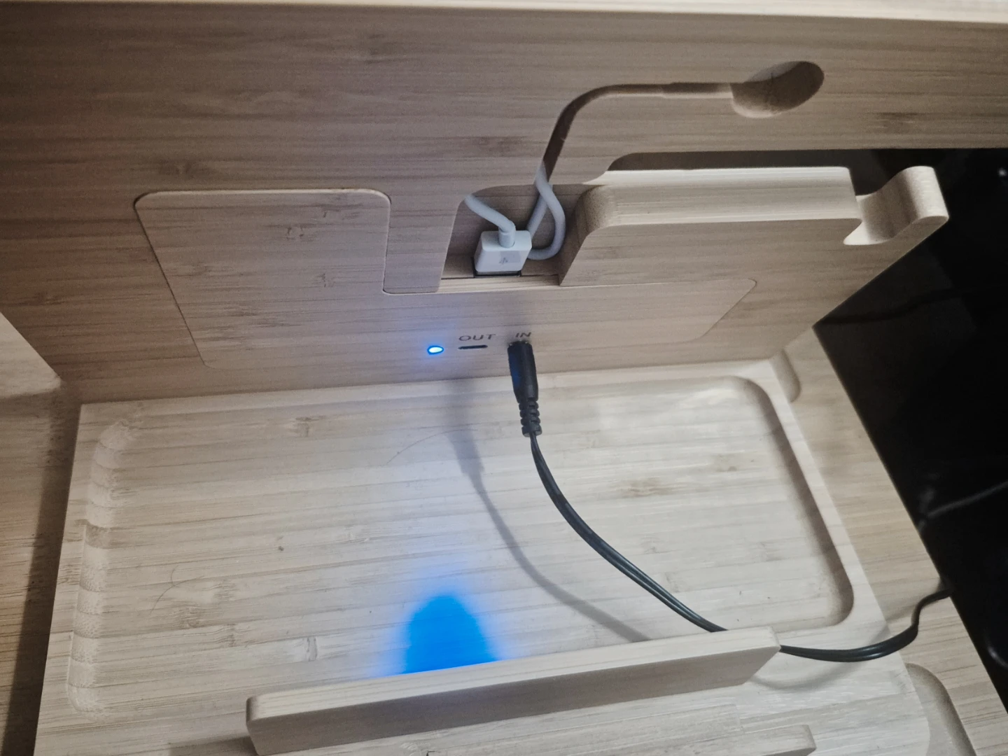 Bamboo Fast Wireless Charging Station Stand, Desk Organizer - photo 4