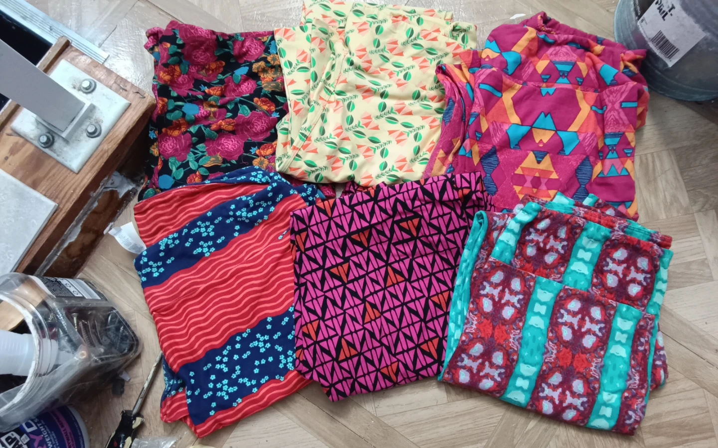 Bundle of 6 Pairs of lularoe Women's Leggings $10 ea