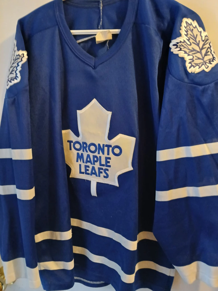 Toronto Maple Leafs Large Hockey Jersey