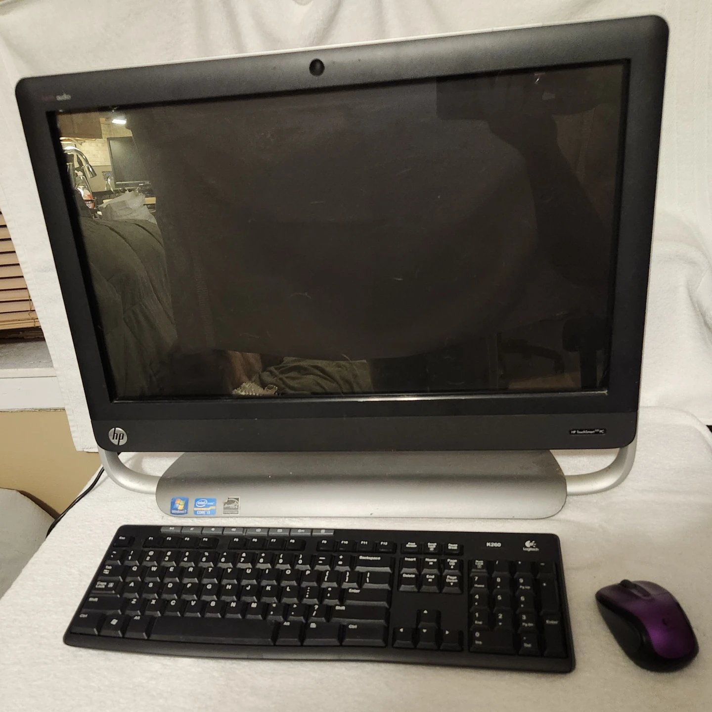 HP TouchSmart 520 All in one PC Logitech wireless mouse keyboard - photo 2