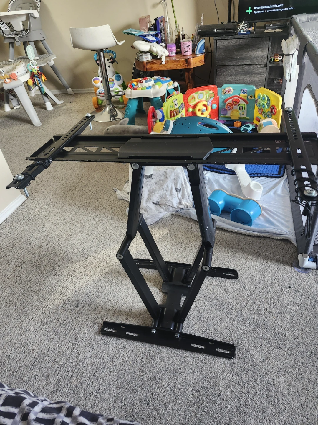 Insignia full motion tv mount 🏆