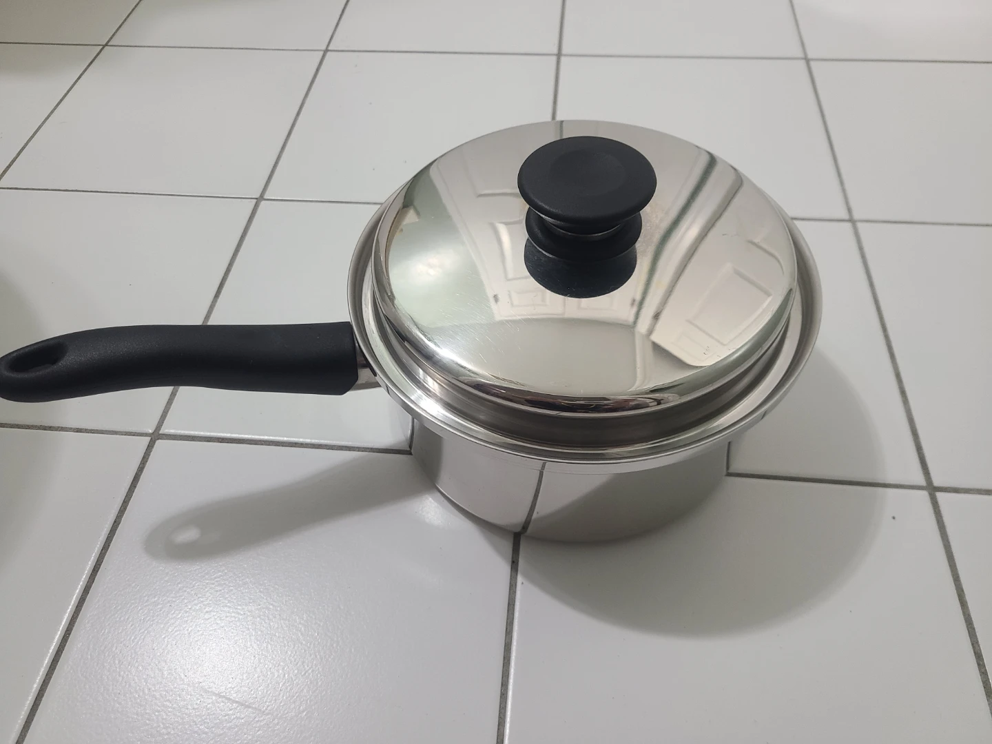 AmwayQueen Multi-Ply 18/8 Stainless Steel Saucepan with lid - photo 4