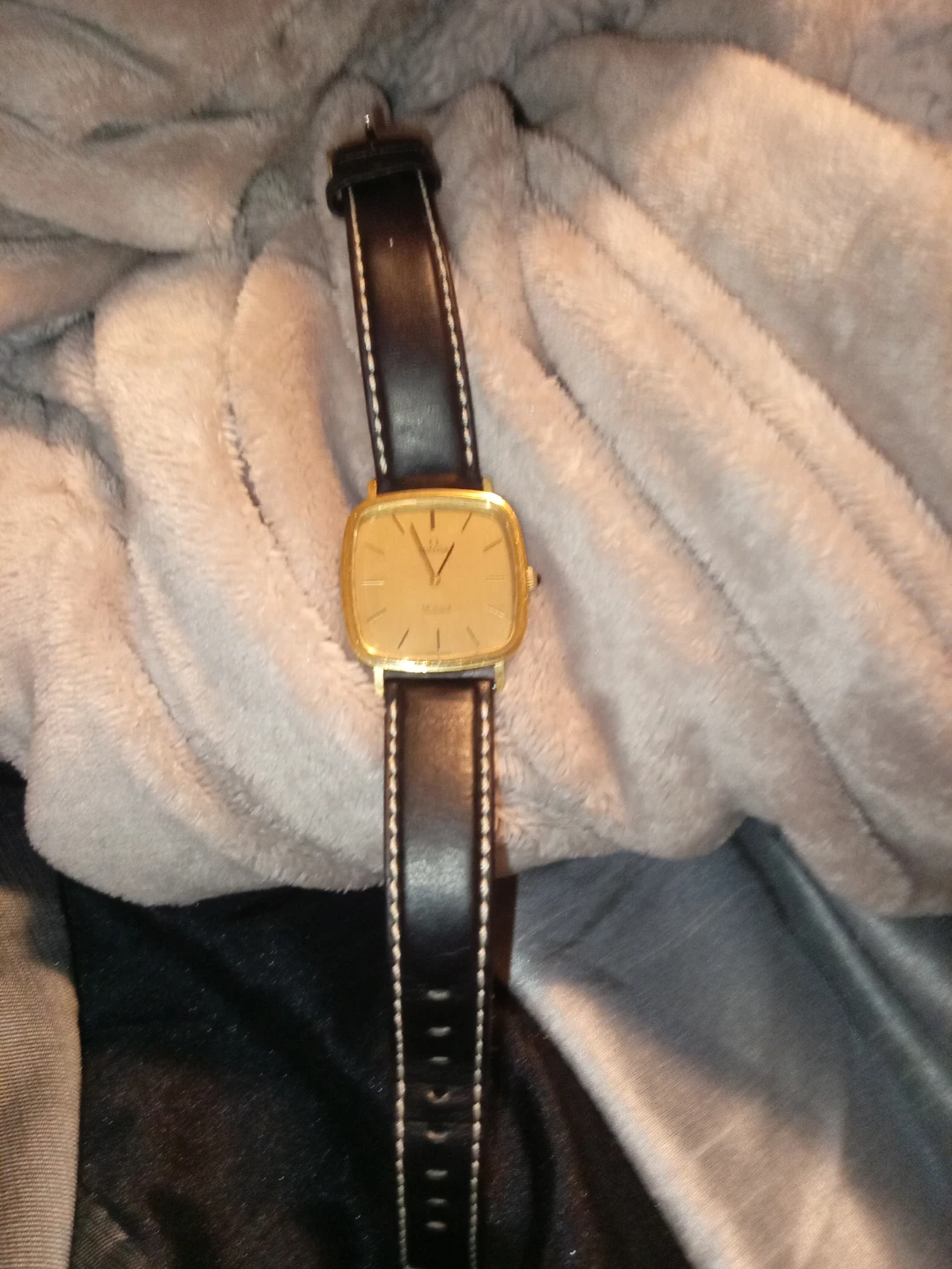Vintage Gold Tone Dress Watch