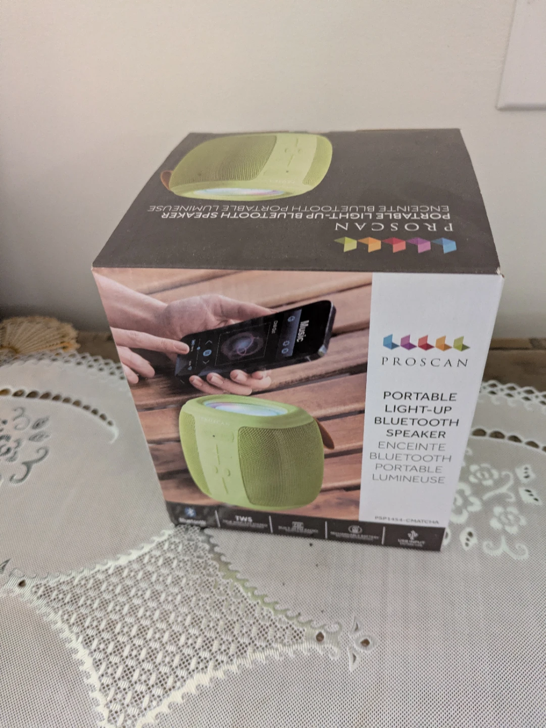 Proscan Portable Light-Up Bluetooth Speaker