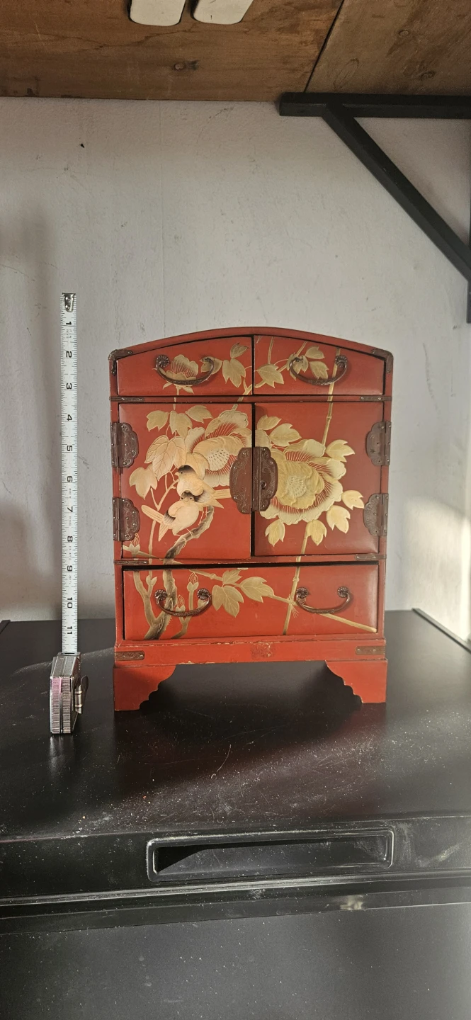 Antique wood and lacquer jewellery box