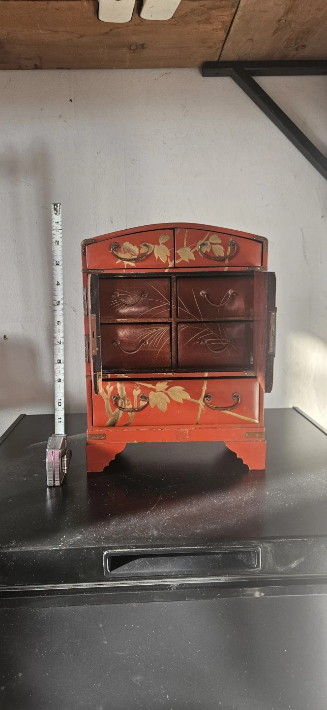 Antique wood and lacquer jewellery box - photo 2