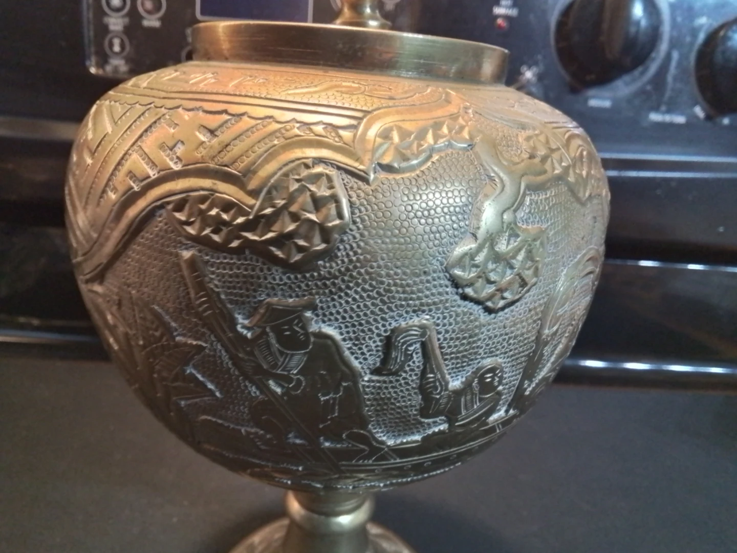 Antique Asian Hand Engraved Brass Lidded Urn 9" - photo 4