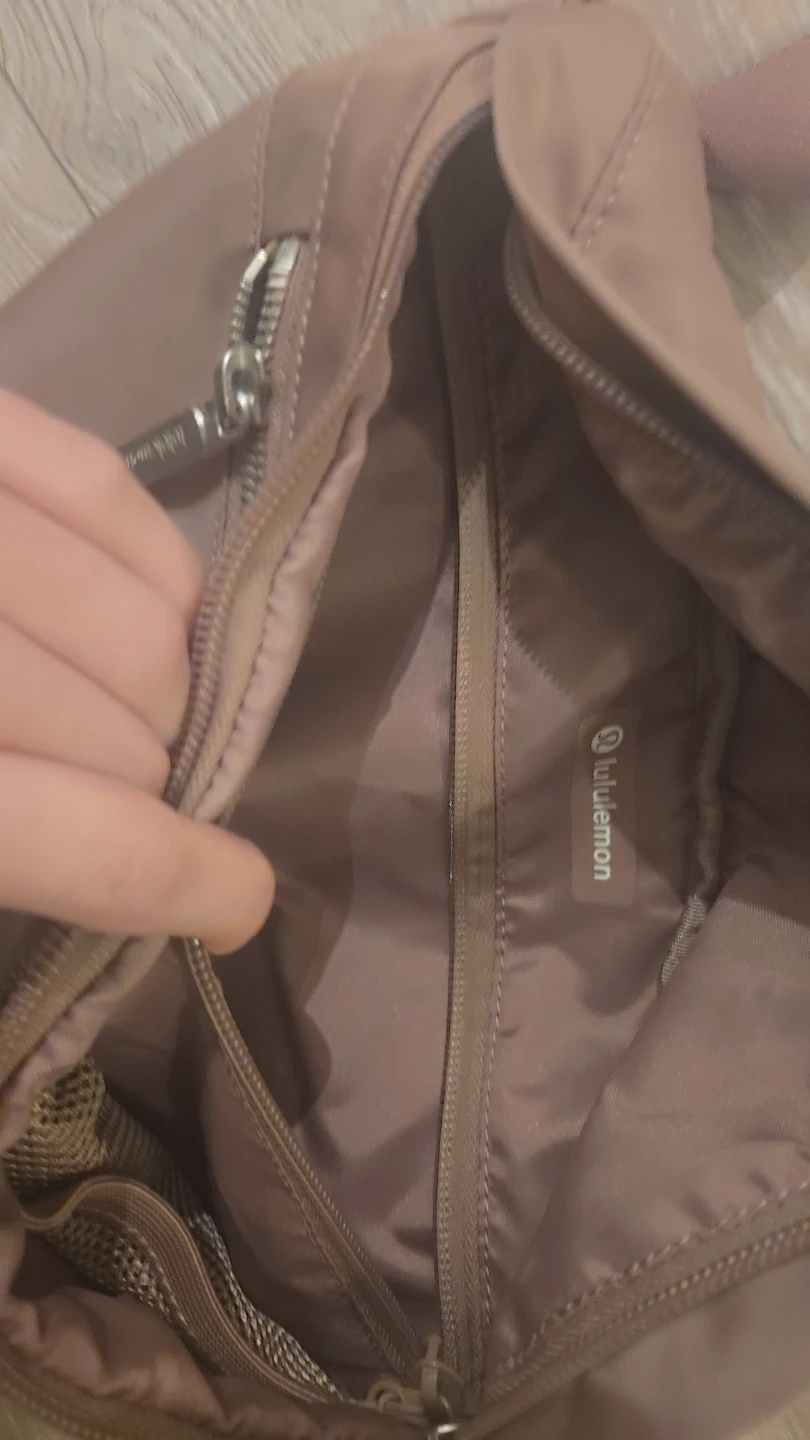 Lululemon Everywhere Belt Bag - Dusky Lavender - photo 5