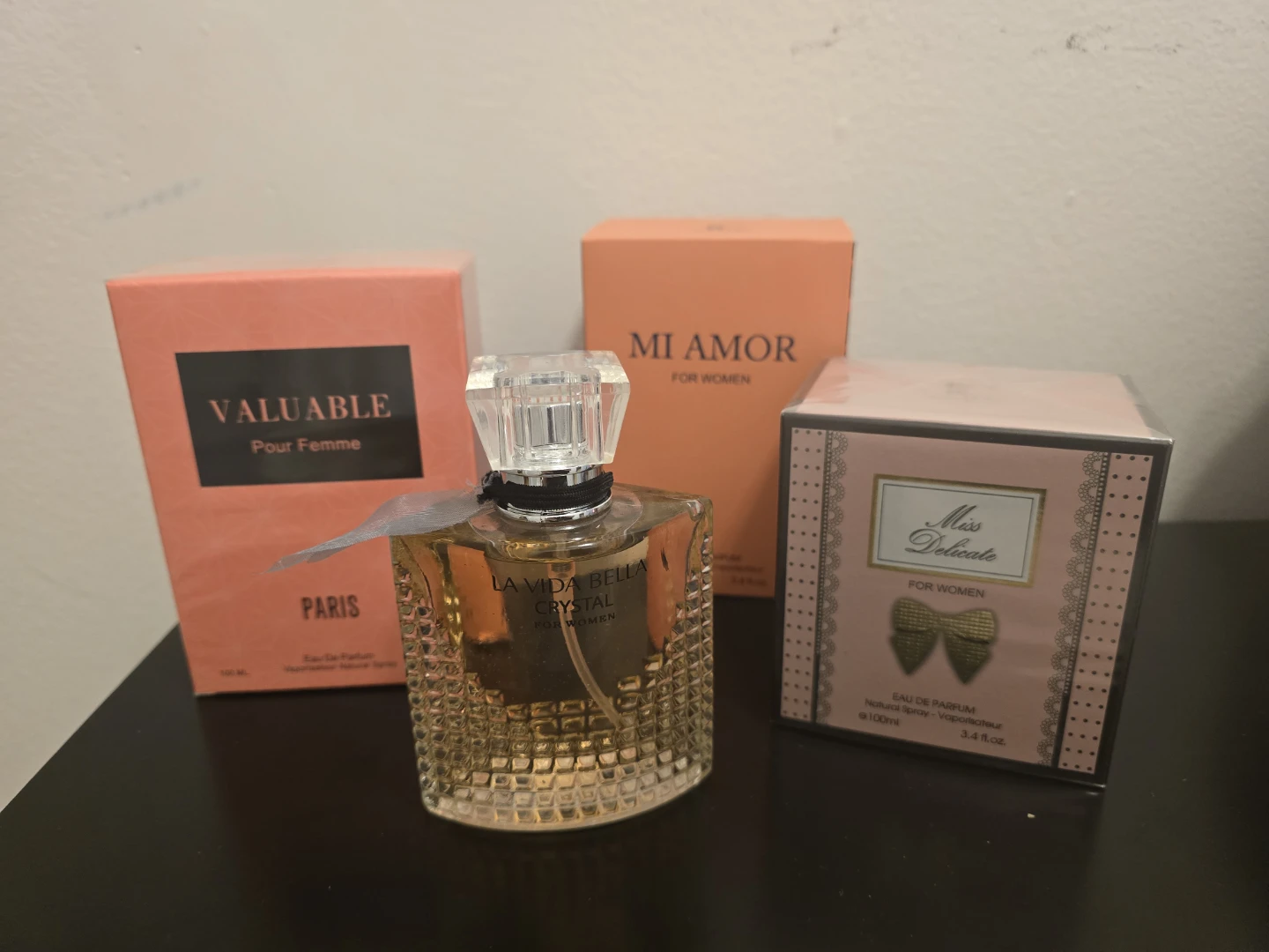 A bundle of 4 perfumes!!! NEW!