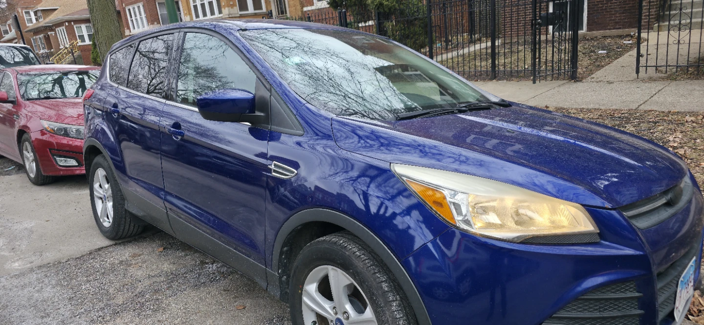 Blue Ford Escape 2014