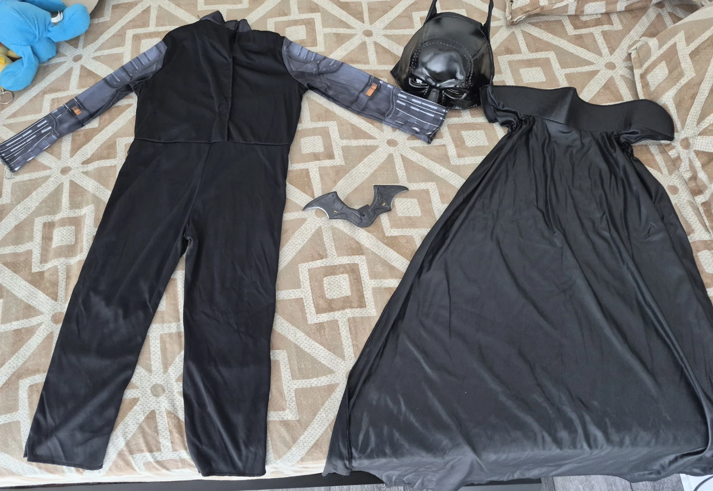 Kids Batman Costume - 4 to 6 years old - photo 2