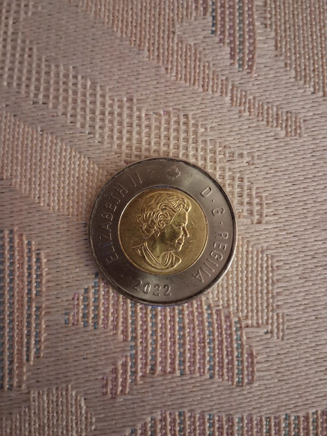 2022 Canadian $2 50th anniversary Summit Series coin - photo 2