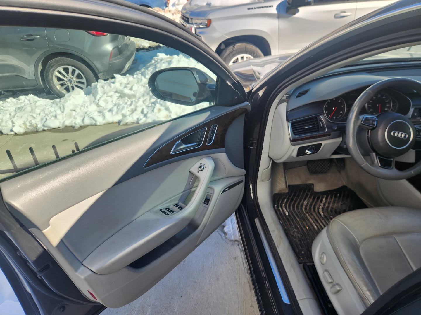 Black Audi A6 Sedan - photo 3