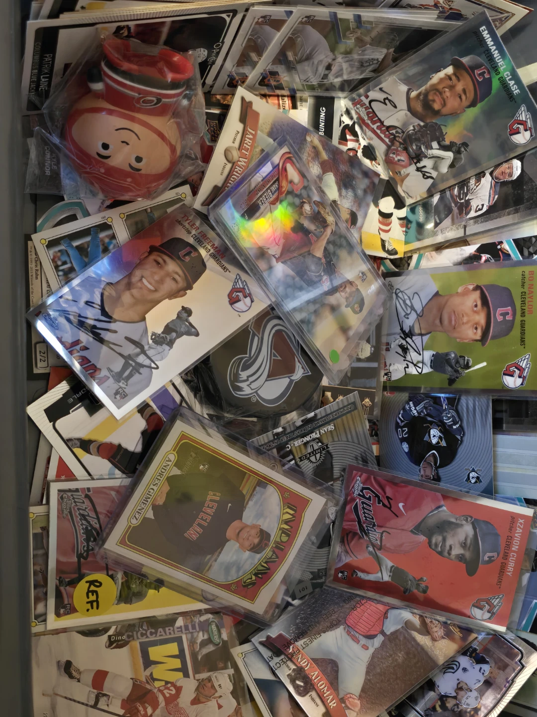 Collection of Baseball and Hockey Cards