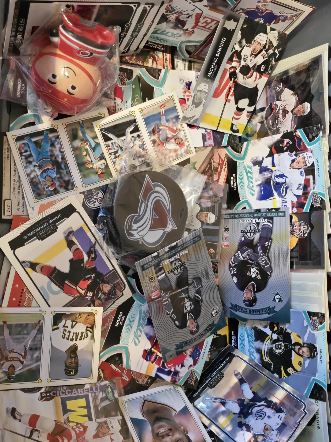Collection of Baseball and Hockey Cards - photo 5