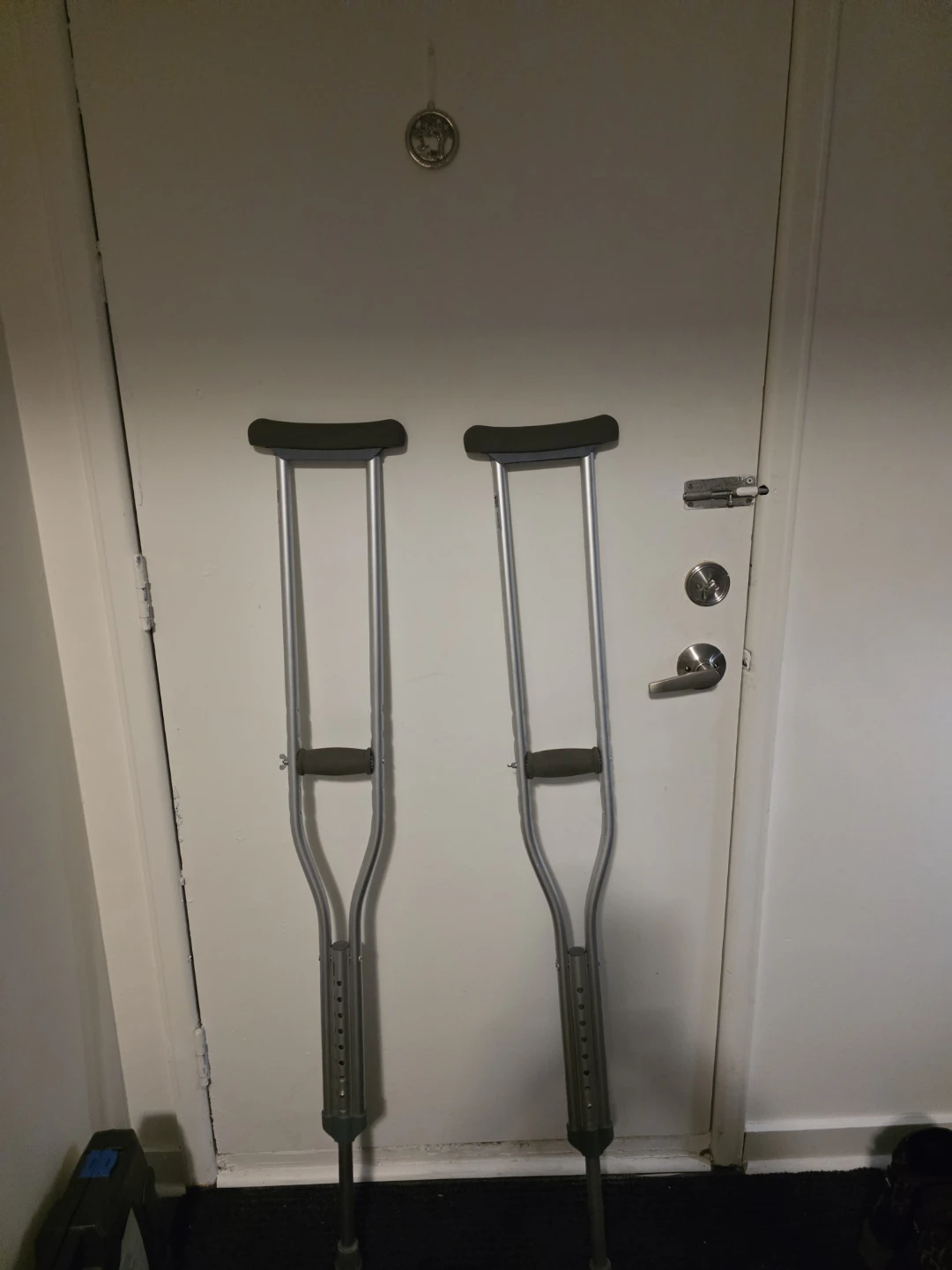 Adjustable Crutches - photo 3