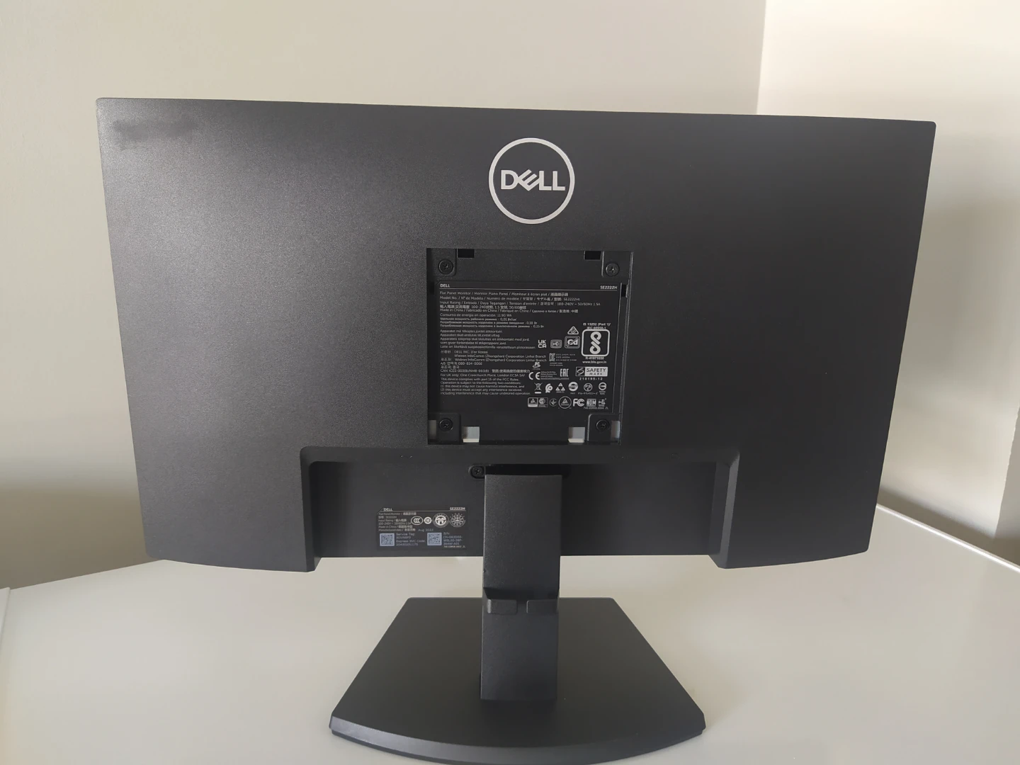 Almost New Dell SE2222H 21.5" Flat Panel Monitor - photo 2