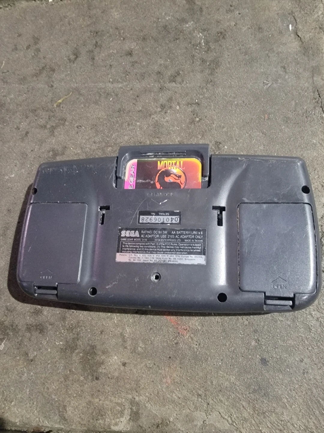 Sega Game Gear Portable Video Game System with Mortal Kombat - photo 3