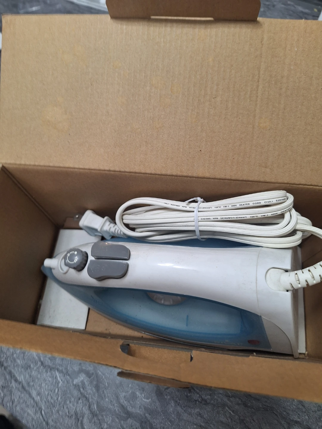RIVAL Steam Iron - photo 3
