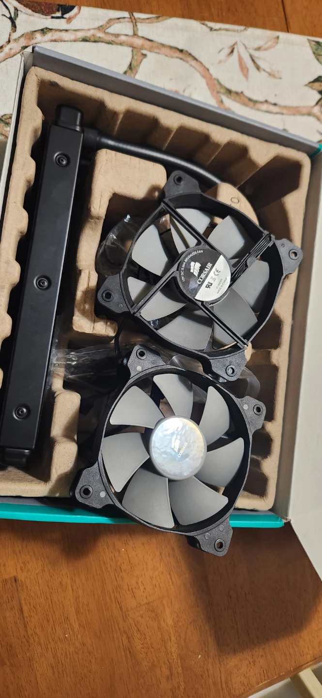 Corsair Hydro Series All-in-One Liquid CPU Cooler - photo 5