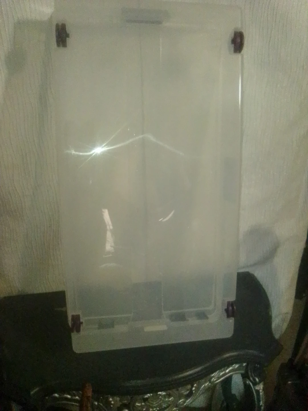 Clear Storage Bin With Lid And Wheels. - photo 2