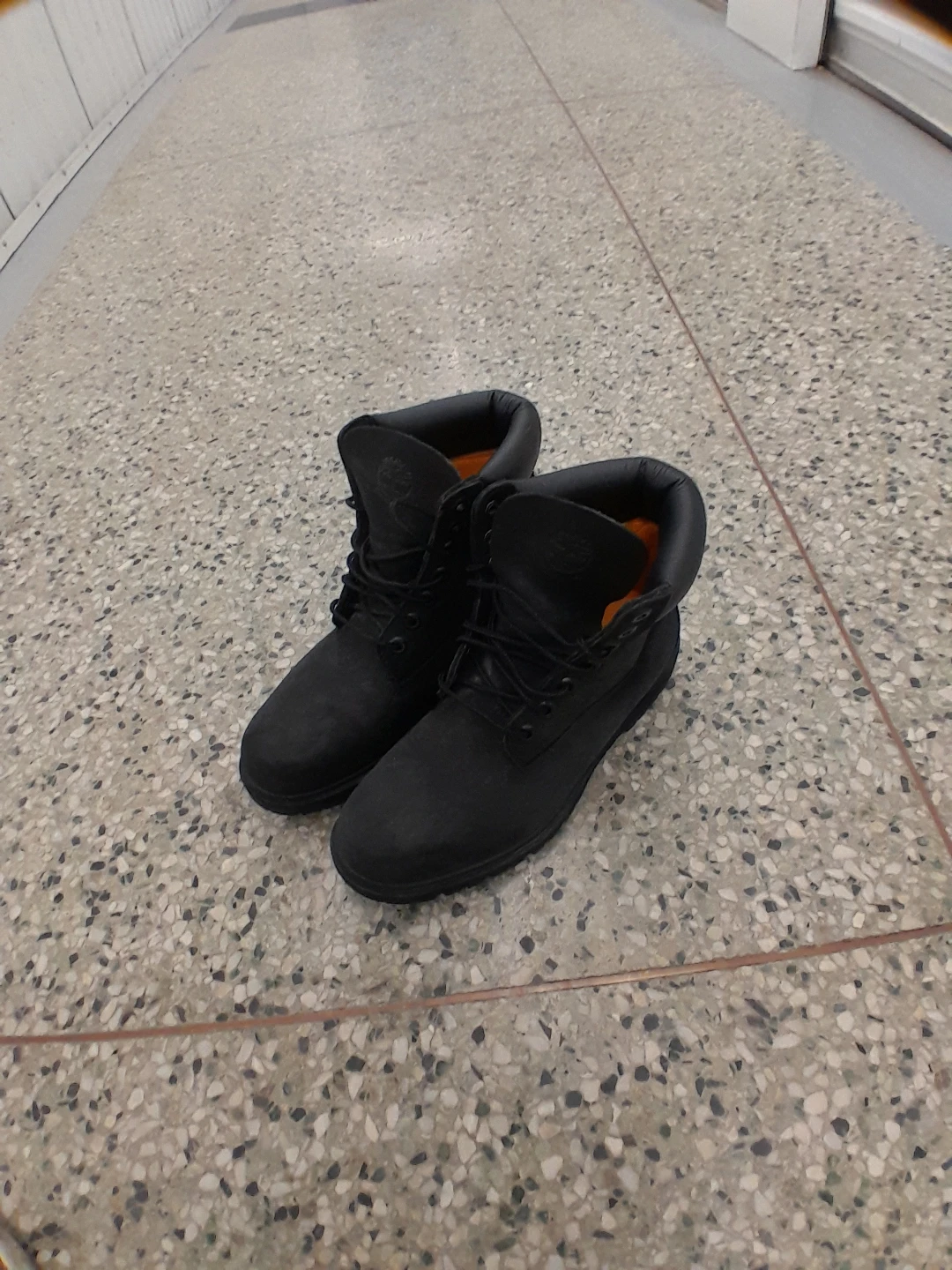 Timberland Black Lace-Up Boots Men's Size 8 - photo 4