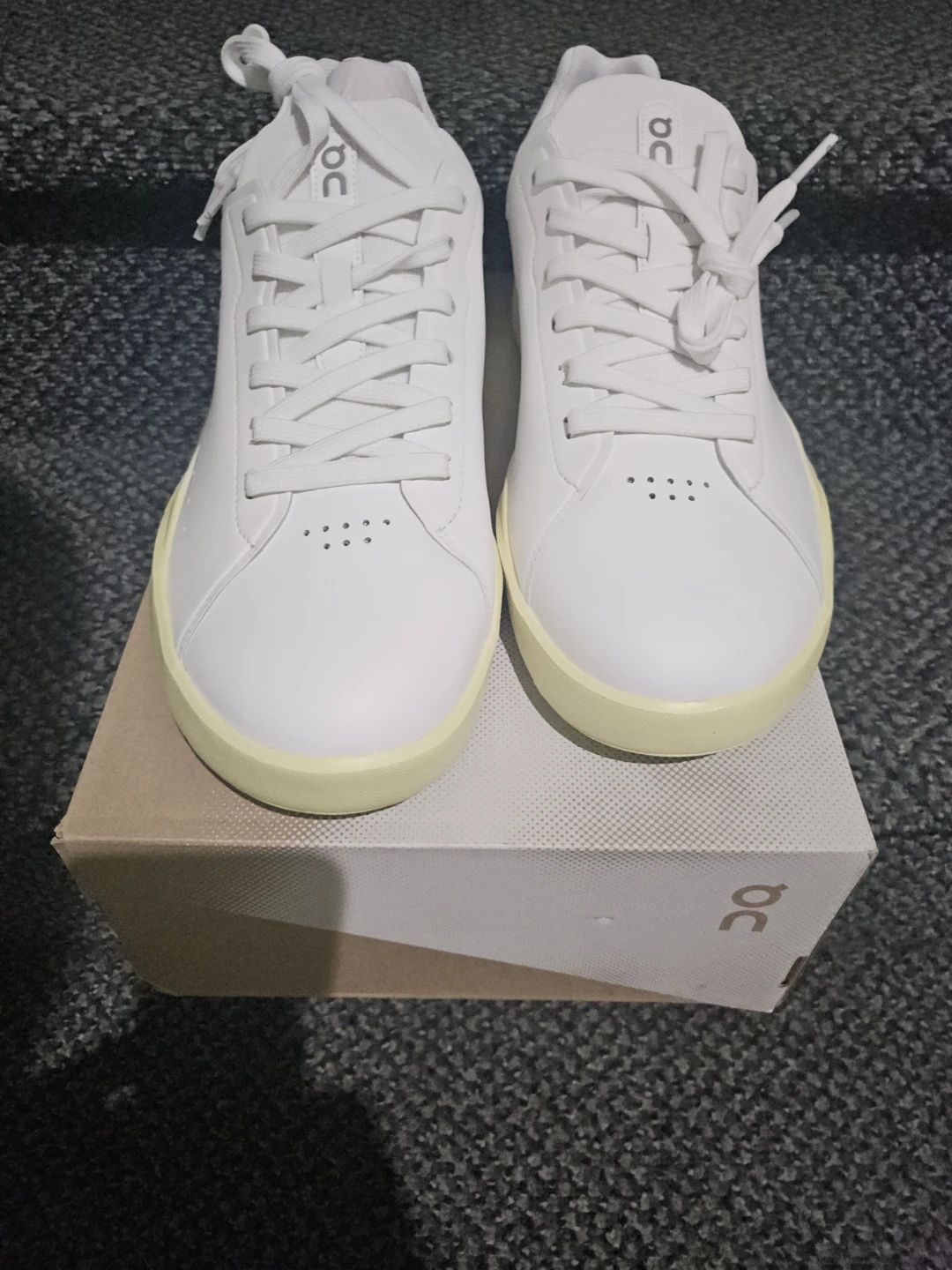 On Running The Roger Advantage White Tennis Shoes - photo 5