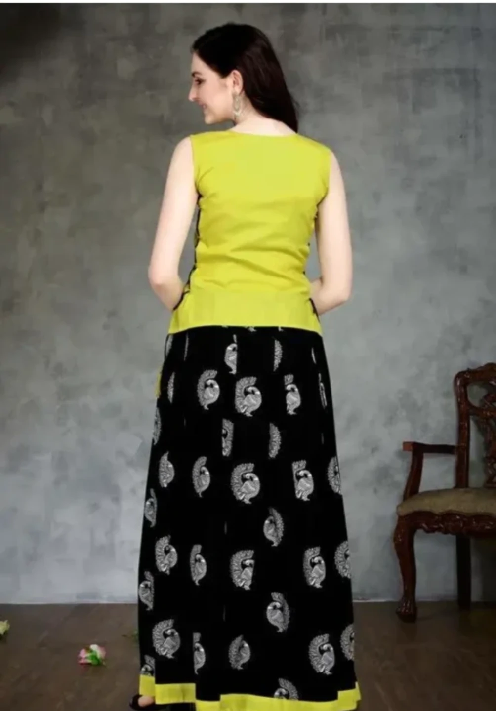 Women's Sleeveless Kurti with Skirt Set - photo 2