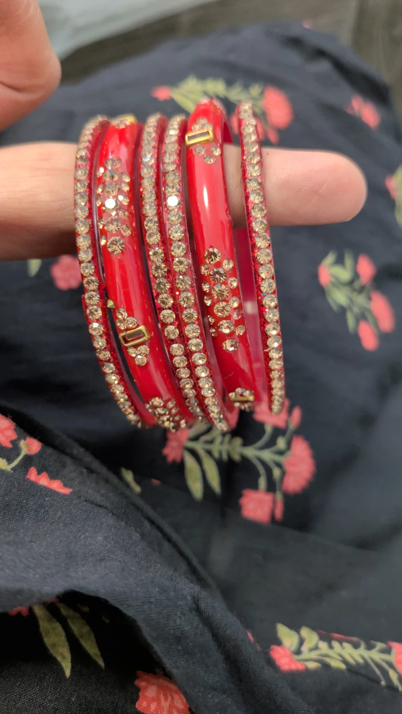 Set of 6 Sparkly Red and Blue Glass Bangles
