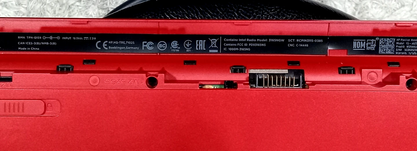 HP Pavilion Red Laptop - photo 4