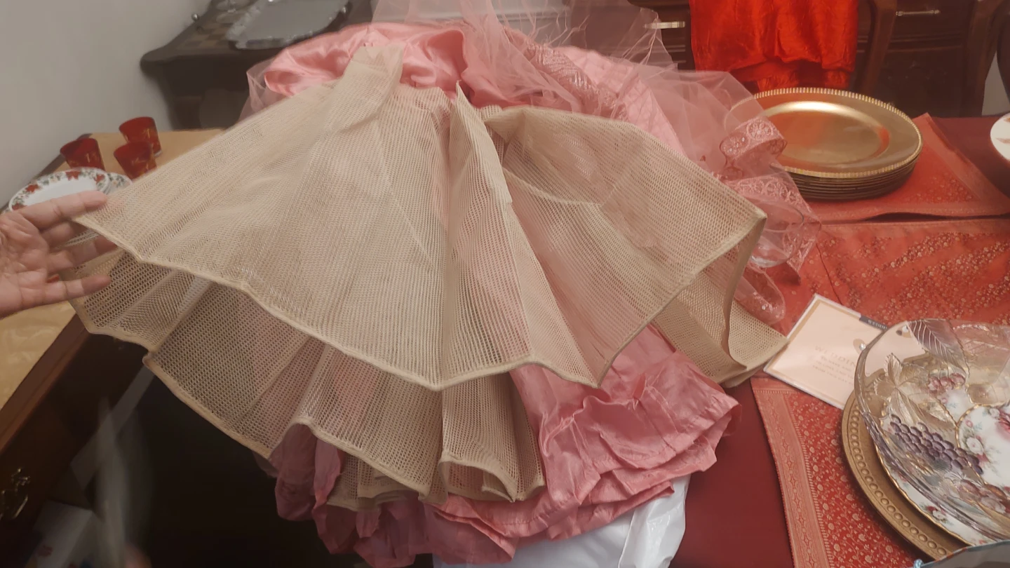 Pink Tulle netting can can
