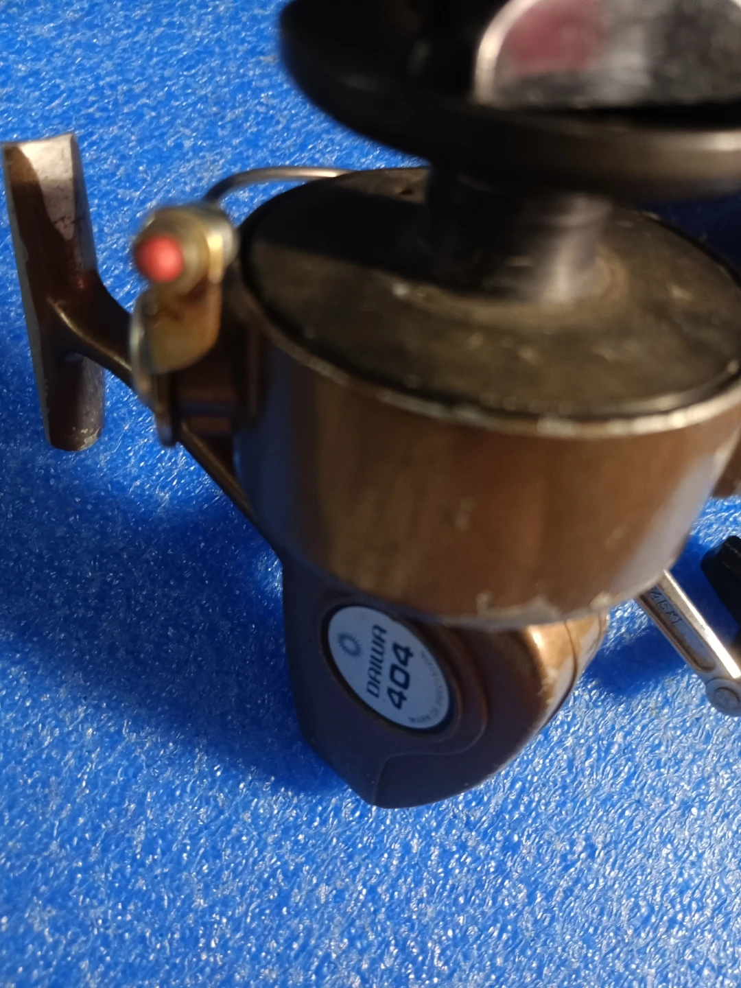 Daiwa 404 Fishing Reel - photo 3