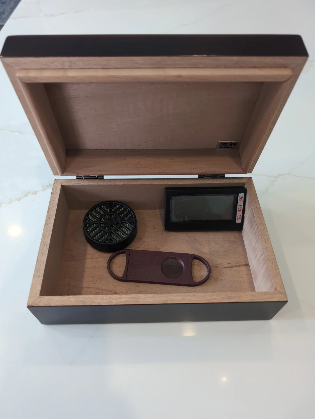 Wooden Cigar Humidor Box with Cutter, Humidifier, and Hygrometer - photo 2
